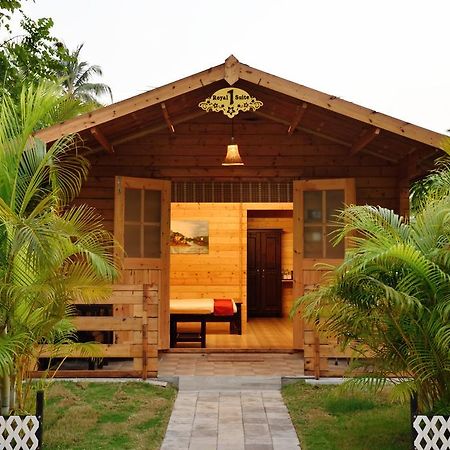 Majestic Beach Comfort Varca Exterior photo