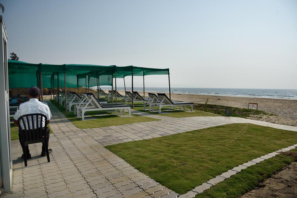 Majestic Beach Comfort Varca Exterior photo